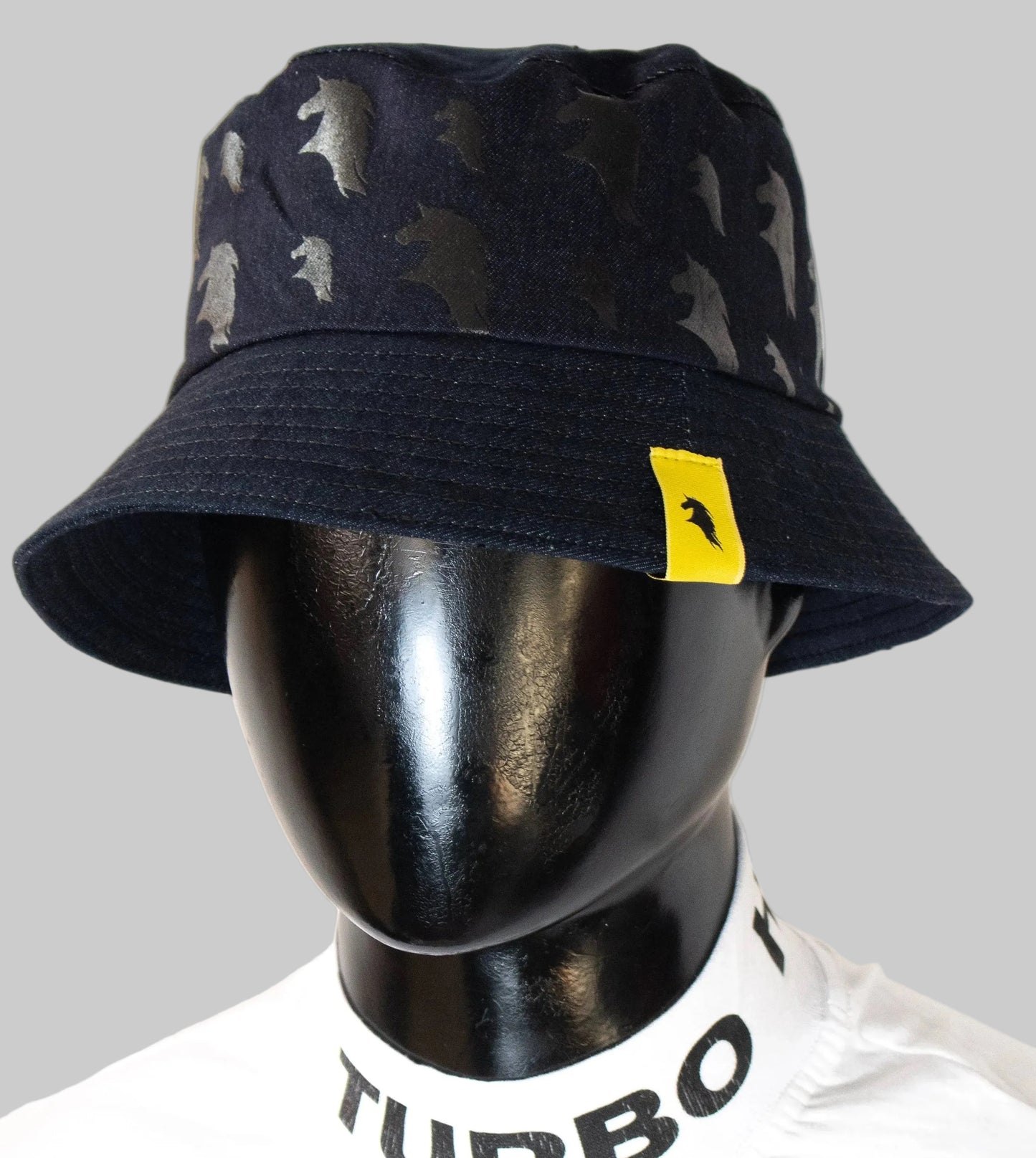 BUCKET HAT